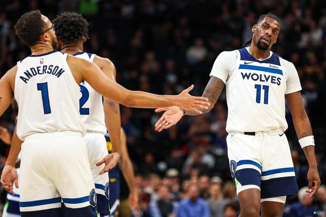 绕人员结构 绕人员结构